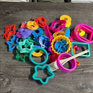 Colorful Kids Play Dough Cutter and Shape Tool Set - Multicolor